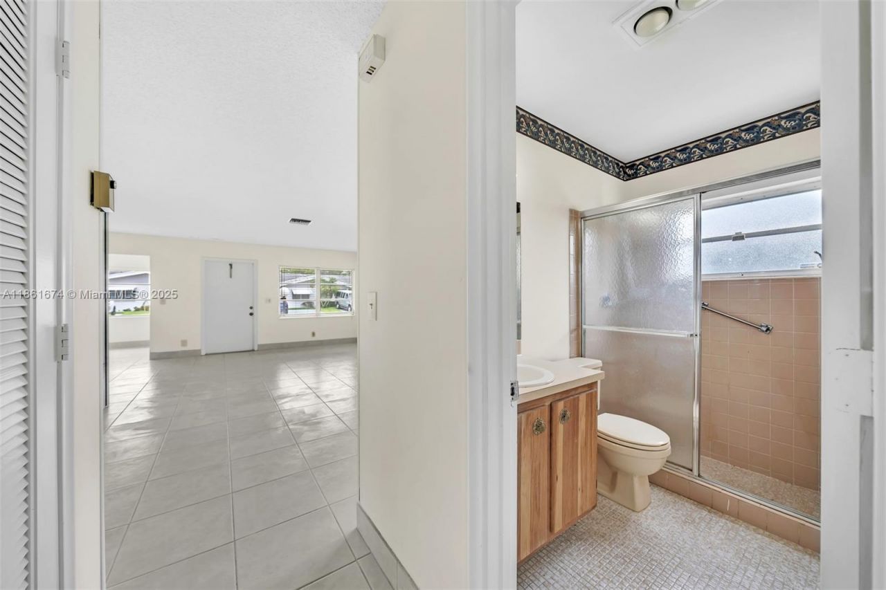 3319 Americo Dr, West Palm Beach, FL 33417 Photo