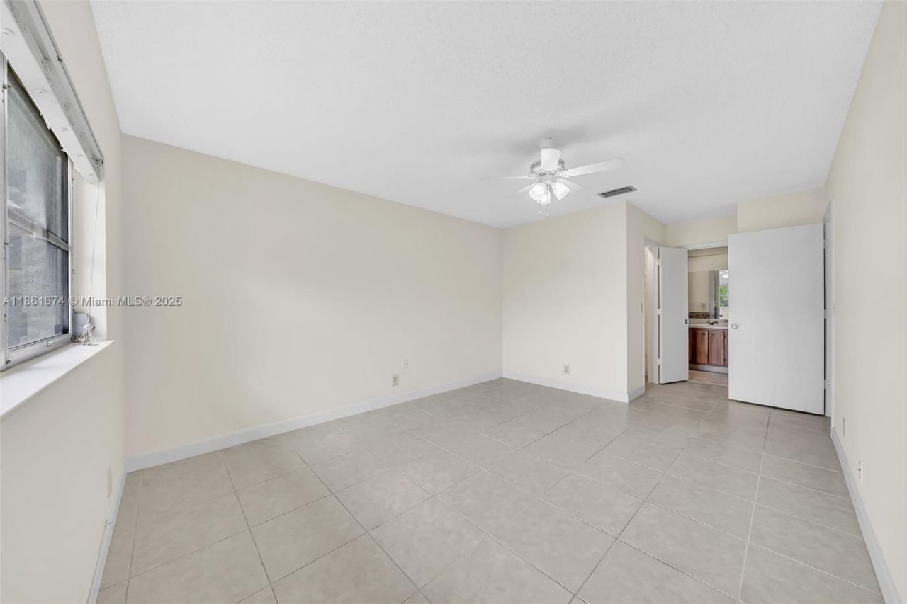 3319 Americo Dr, West Palm Beach, FL 33417 Photo