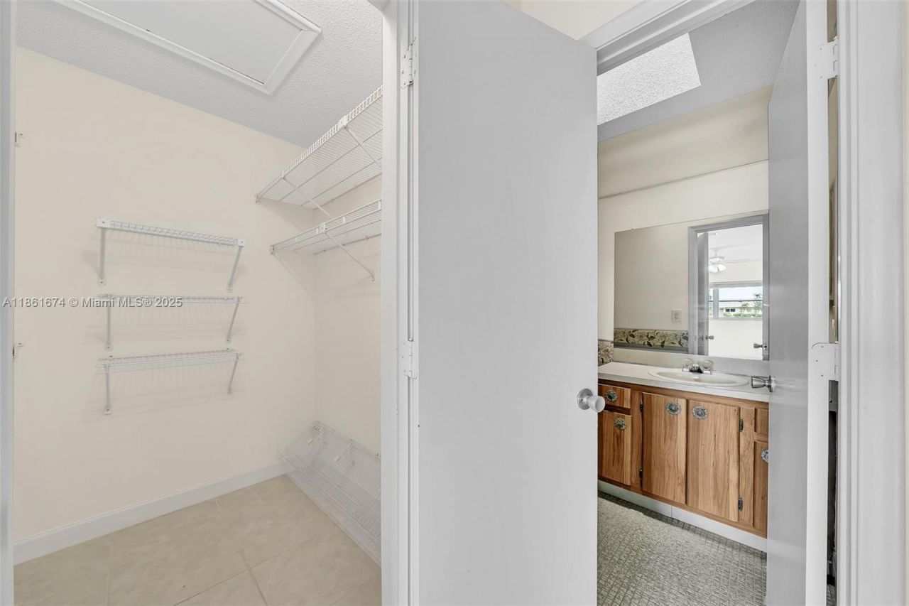3319 Americo Dr, West Palm Beach, FL 33417 Photo