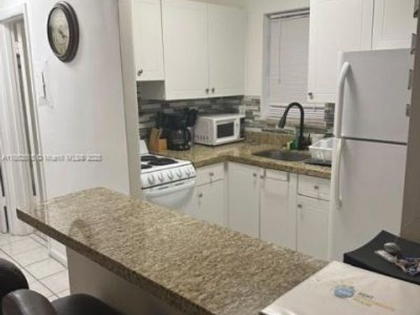 251 172nd St, Unit 121, Sunny Isles Beach, FL 33160