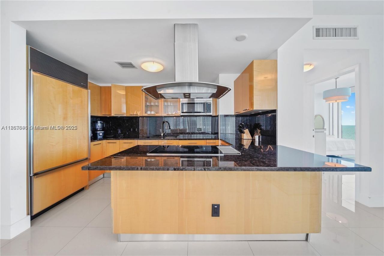 6899 Collins Ave, Unit 808, Miami Beach, FL 33141 Photo