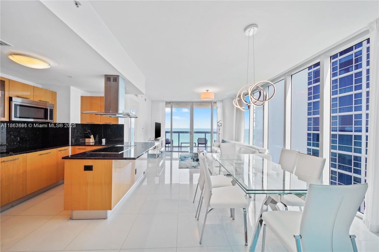 6899 Collins Ave, Unit 808, Miami Beach, FL 33141 Photo