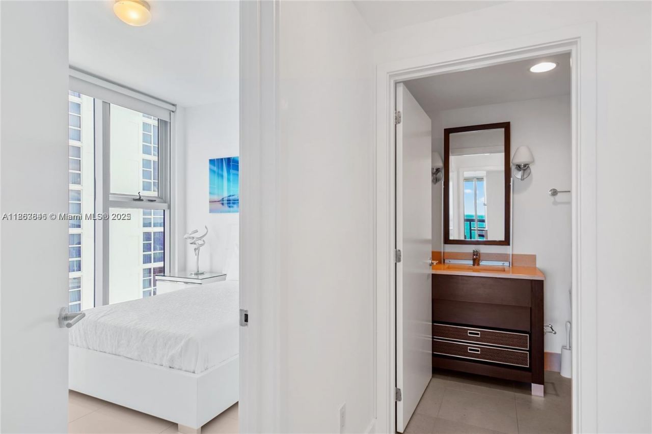 6899 Collins Ave, Unit 808, Miami Beach, FL 33141 Photo