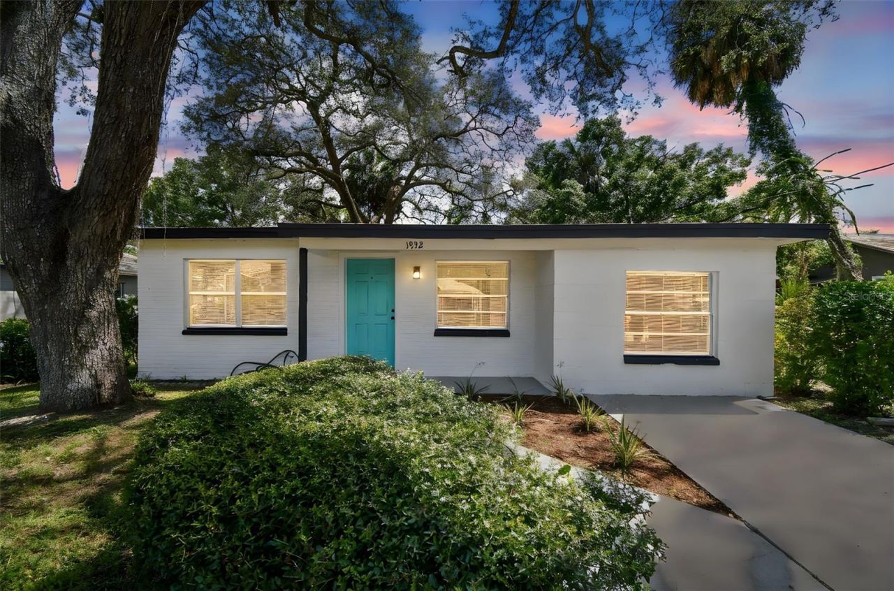 1932 W Saint John Street, Tampa, FL 33607 Main Photo