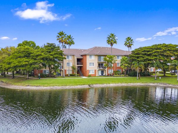 4187 N Haverhill Road, Unit 505, West Palm Beach, FL 33417