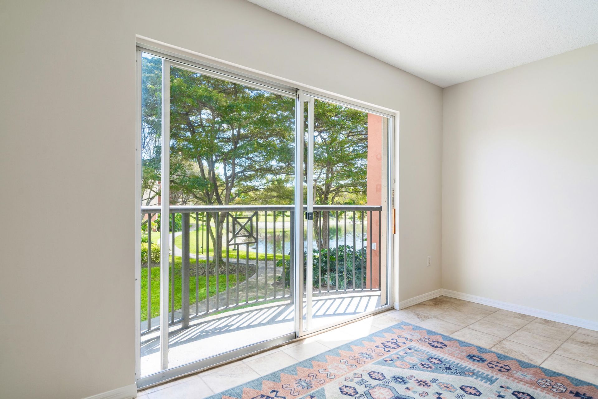 4187 N Haverhill Road, Unit 505, West Palm Beach, FL 33417 Photo