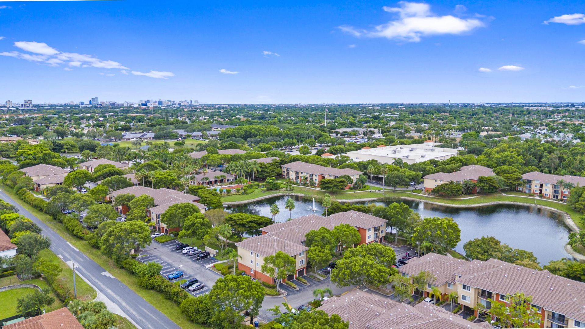 4187 N Haverhill Road, Unit 505, West Palm Beach, FL 33417 Photo