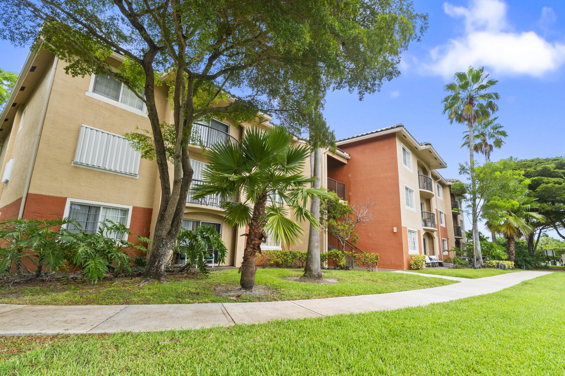 4187 N Haverhill Road, Unit 505, West Palm Beach, FL 33417 Photo