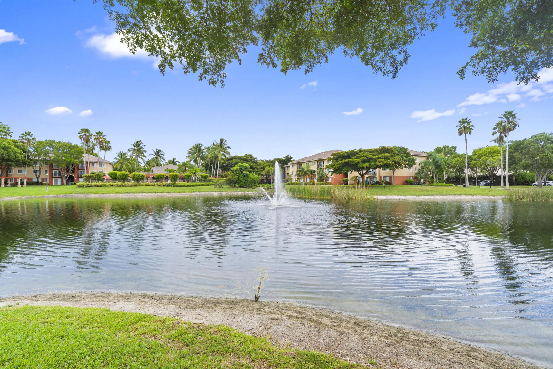 4187 N Haverhill Road, Unit 505, West Palm Beach, FL 33417 Photo