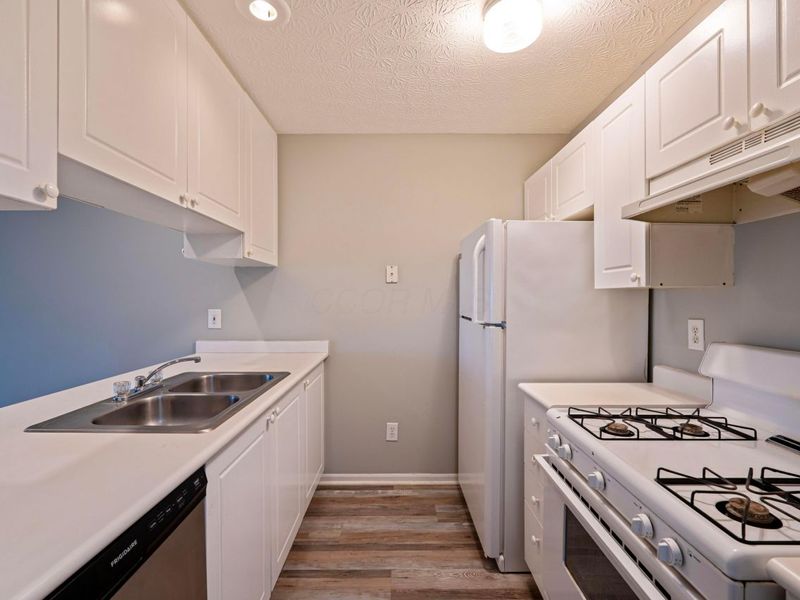 6755 Axtel Drive, Unit 14C, Canal Winchester, OH 43110 Photo 13