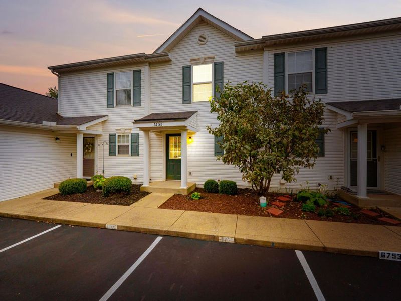 6755 Axtel Drive, Unit 14C, Canal Winchester, OH 43110 Photo 4