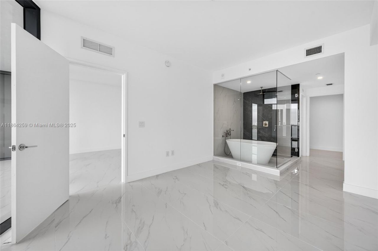 700 NE 24th, Unit 2606, Miami, FL 33137 Photo