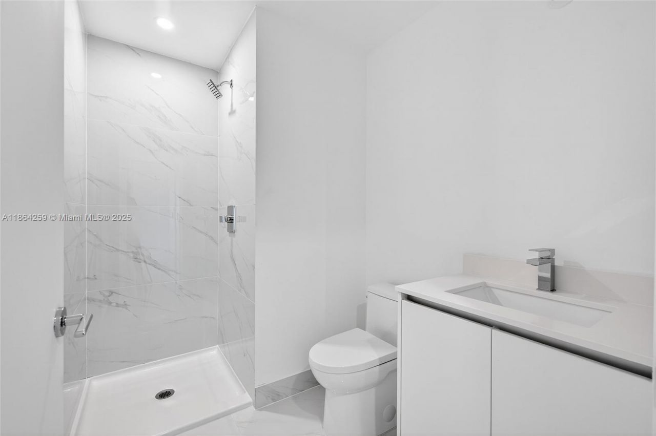 700 NE 24th, Unit 2606, Miami, FL 33137 Photo