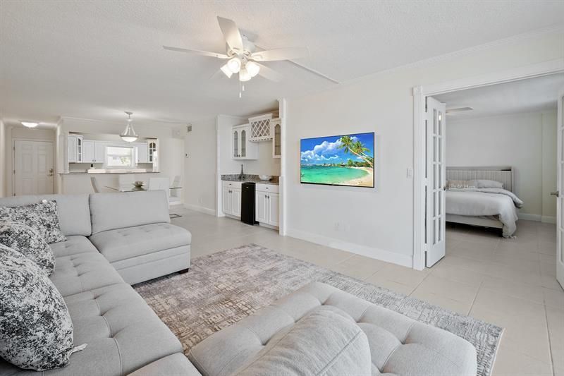 1051 Hillsboro Mile, Unit 305E, Hillsboro Beach, FL 33062 Photo