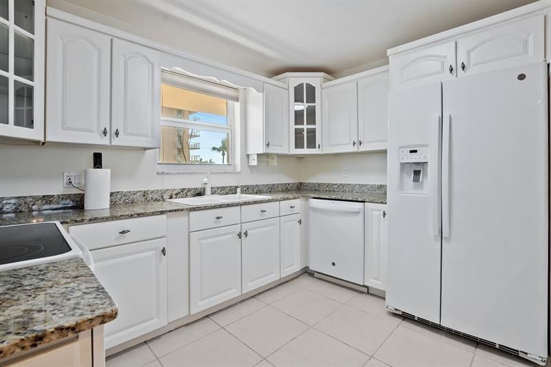 1051 Hillsboro Mile, Unit 305E, Hillsboro Beach, FL 33062 Photo