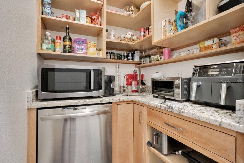 8364 Via Vittoria Way, Orlando, FL 32819 Photo