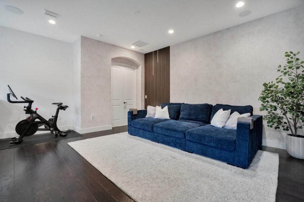 8364 Via Vittoria Way, Orlando, FL 32819 Photo