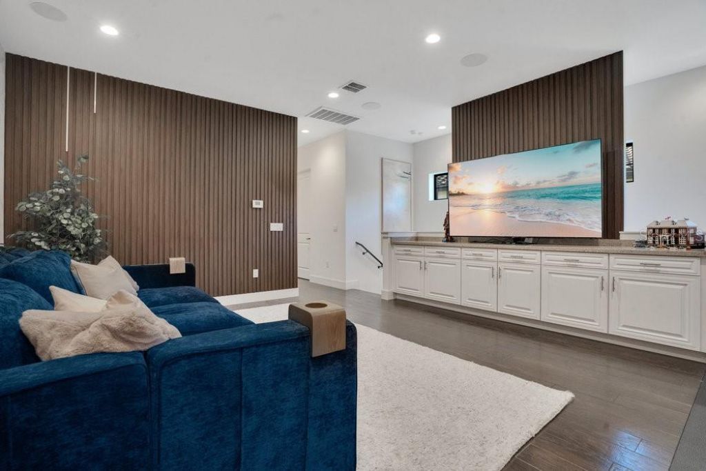 8364 Via Vittoria Way, Orlando, FL 32819 Photo