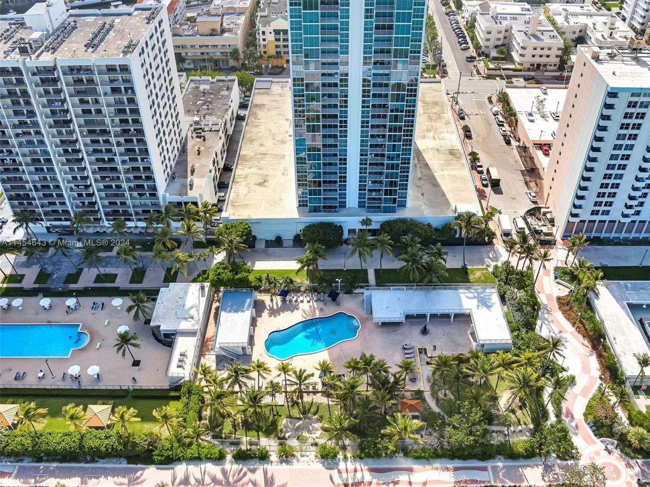 2655 Collins Ave, Unit 706, Miami Beach, FL 33140 Photo
