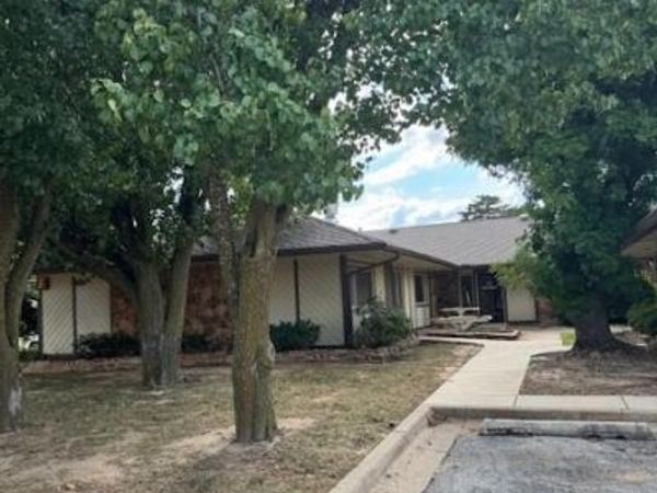 1145 W I 240 Service Road, Unit F, Oklahoma City, OK 73139