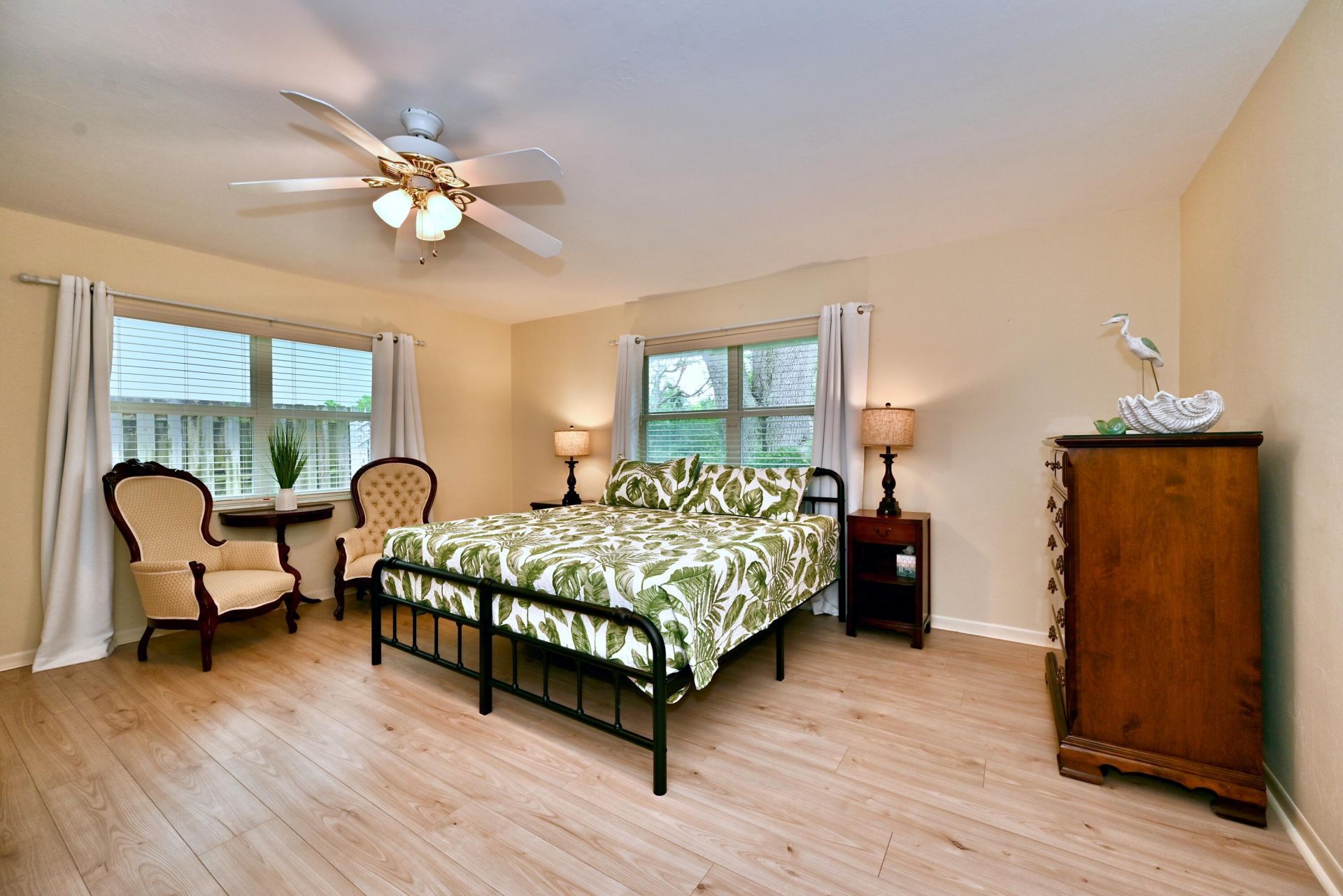 129 Alhambra Place, West Palm Beach, FL 33405 Photo