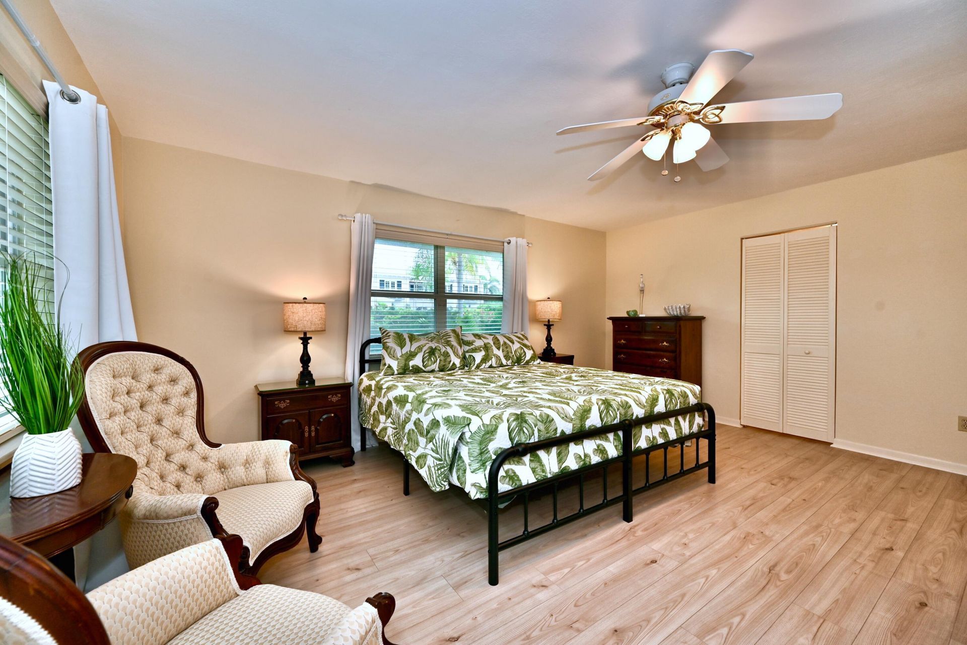 129 Alhambra Place, West Palm Beach, FL 33405 Photo