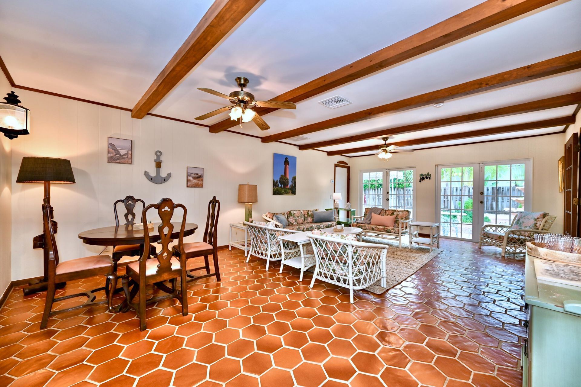 129 Alhambra Place, West Palm Beach, FL 33405 Photo