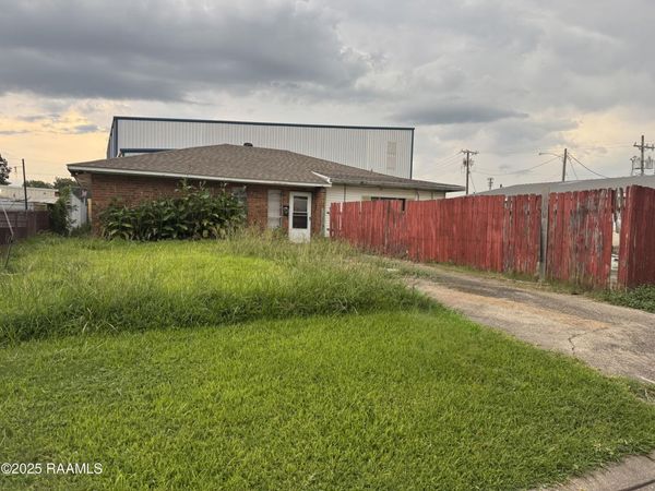 301 Hilliard Street, New Iberia, LA 70560