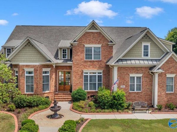 204 Hawks Crest Drive NW, Madison, AL 35757