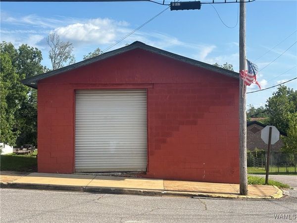 906 Main St., West Blocton, AL 35184