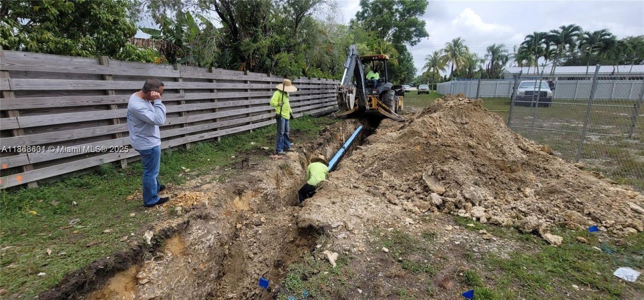 13050 SW 103 Ave, Miami, FL 33176 Photo