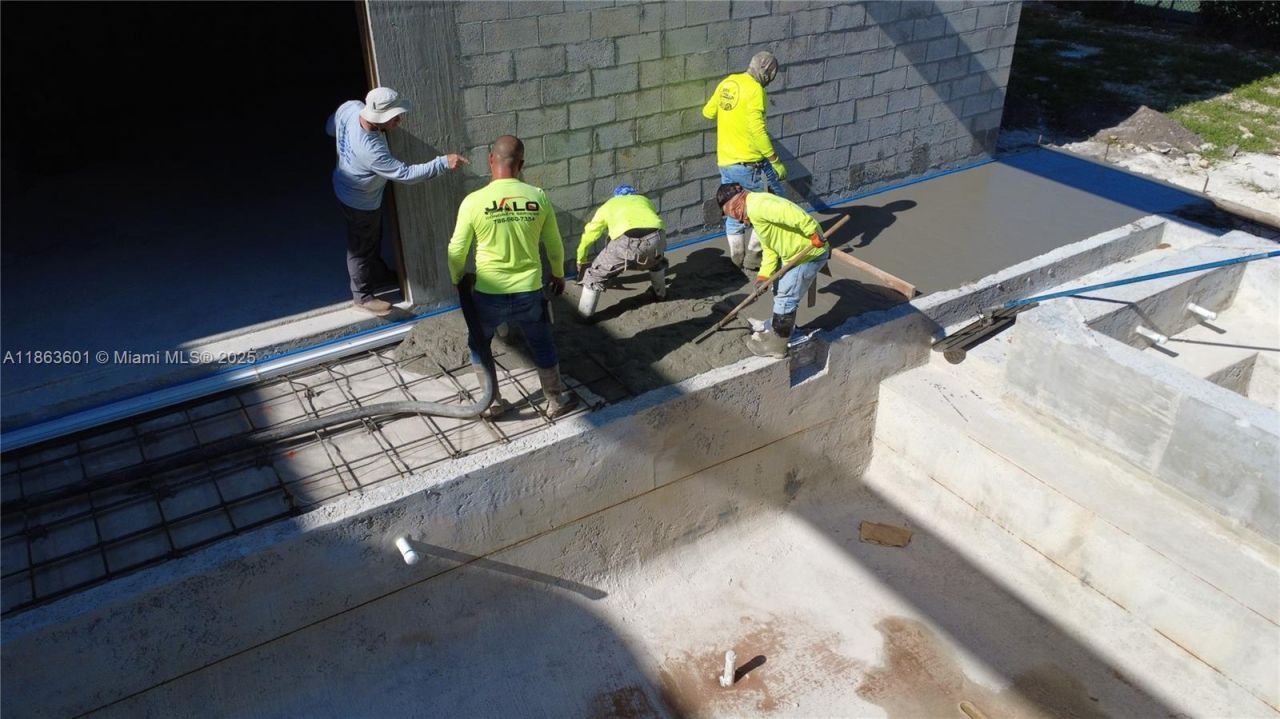 13050 SW 103 Ave, Miami, FL 33176 Photo