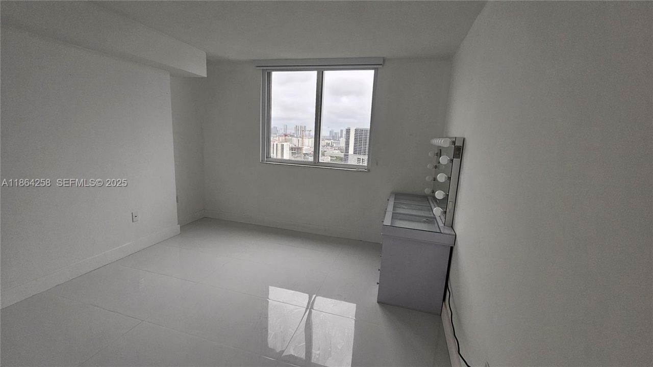 1861 NW North River Dr, Unit 11, Miami, FL 33125 Photo