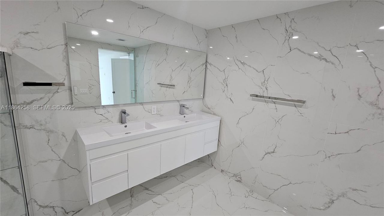 1861 NW North River Dr, Unit 11, Miami, FL 33125 Photo