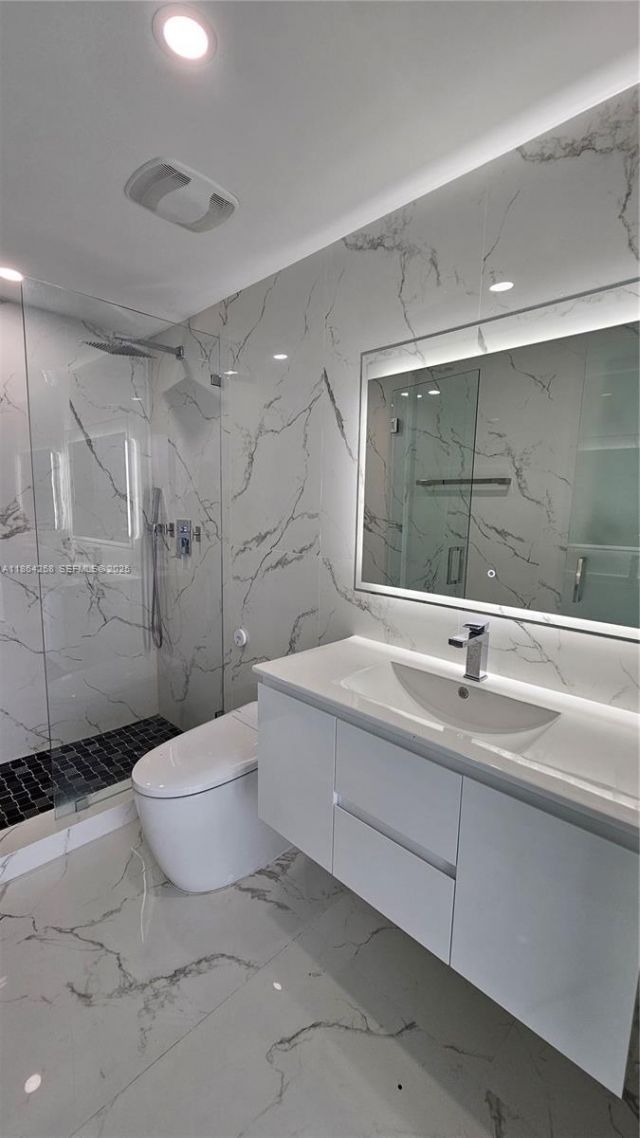 1861 NW North River Dr, Unit 11, Miami, FL 33125 Photo