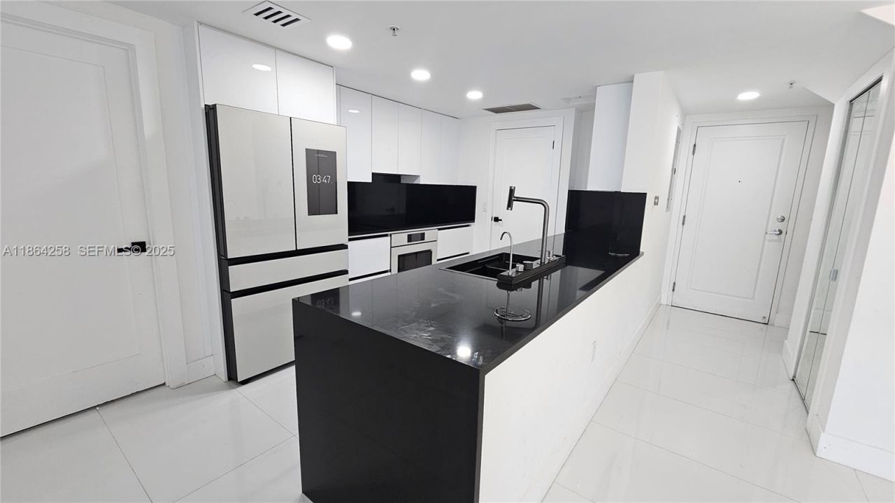 1861 NW North River Dr, Unit 11, Miami, FL 33125 Photo