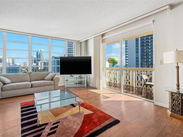 1825 S Ocean Dr, Unit PH-1, Hallandale Beach, FL 33009