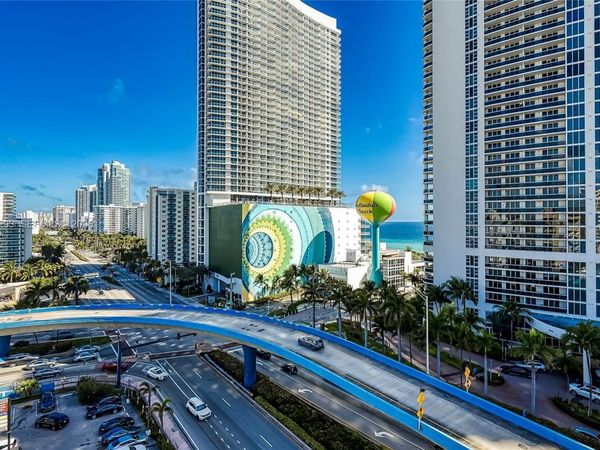 1825 S Ocean Dr, Unit PH-1, Hallandale Beach, FL 33009