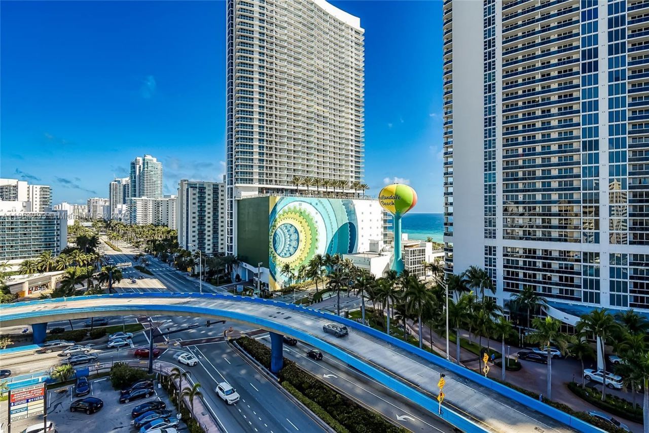 1825 S Ocean Dr, Unit PH-1, Hallandale Beach, FL 33009 Photo