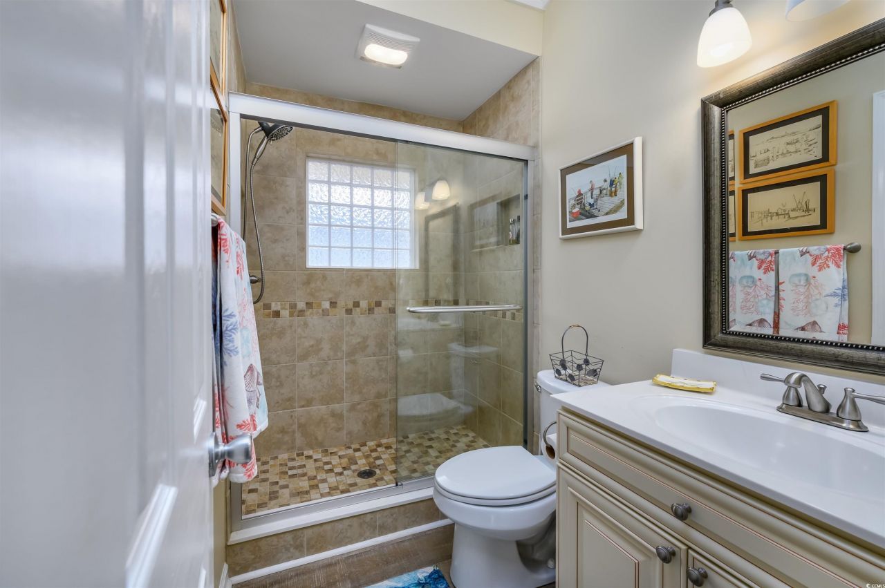 1307 Holly Dr. Photo 8