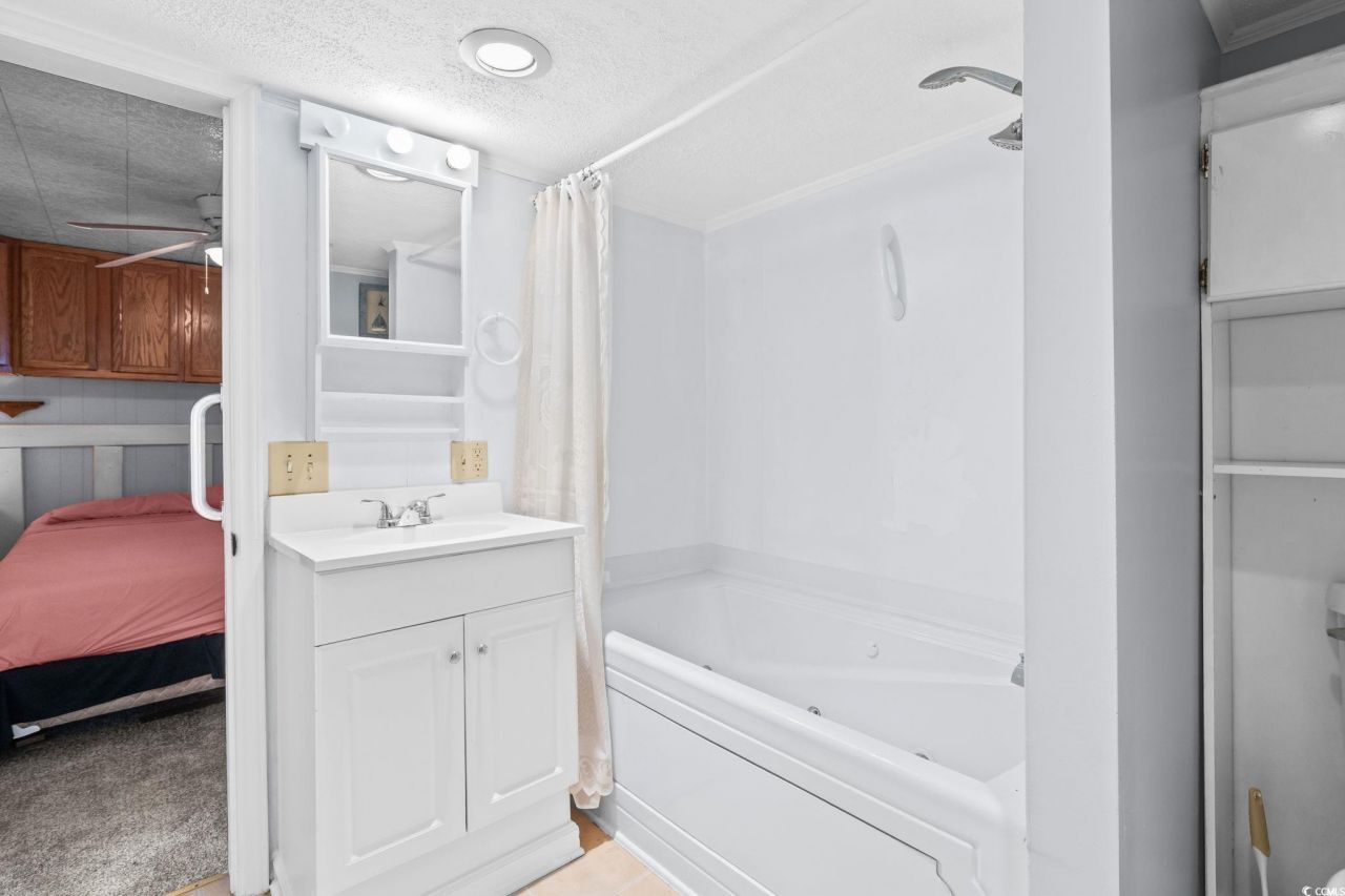 6001-1594 S Kings Highway Photo 16