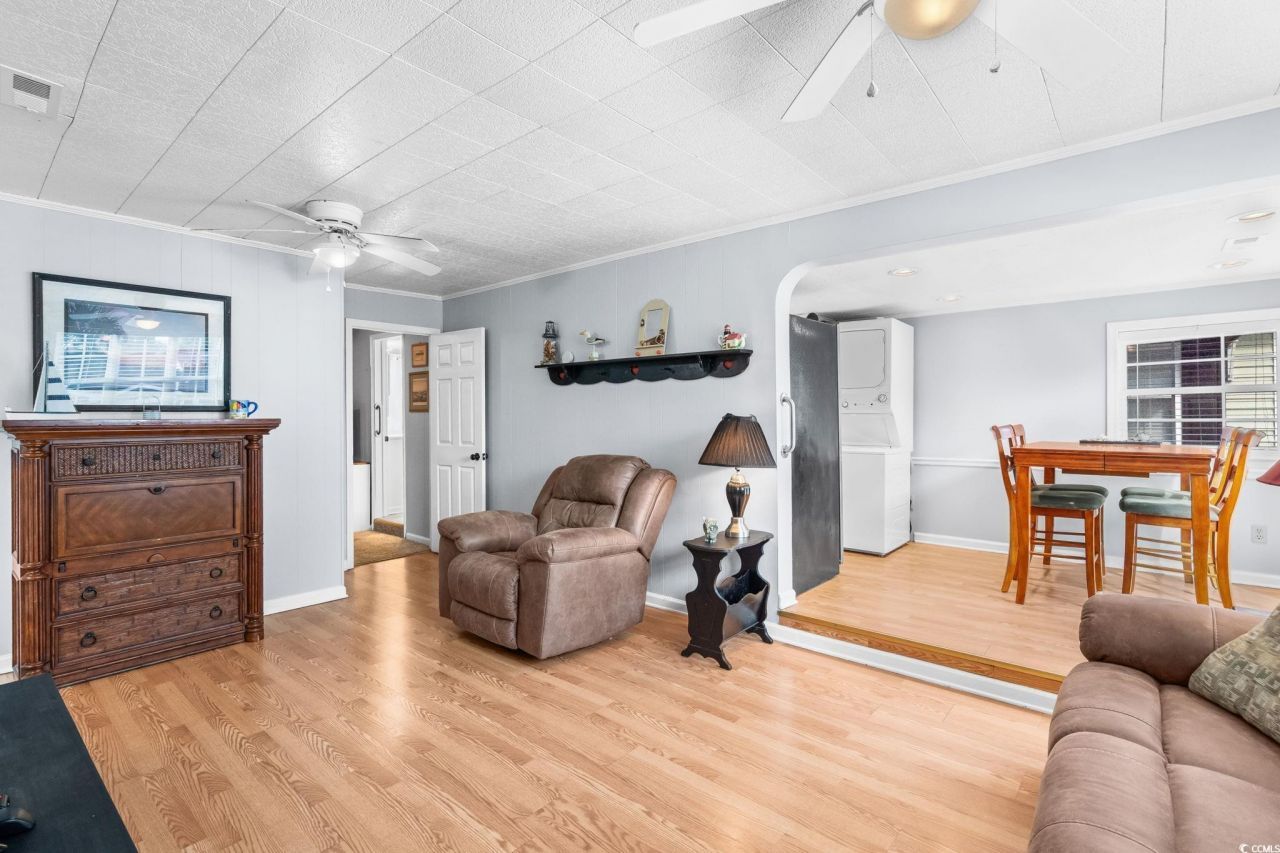 6001-1594 S Kings Highway Photo 8