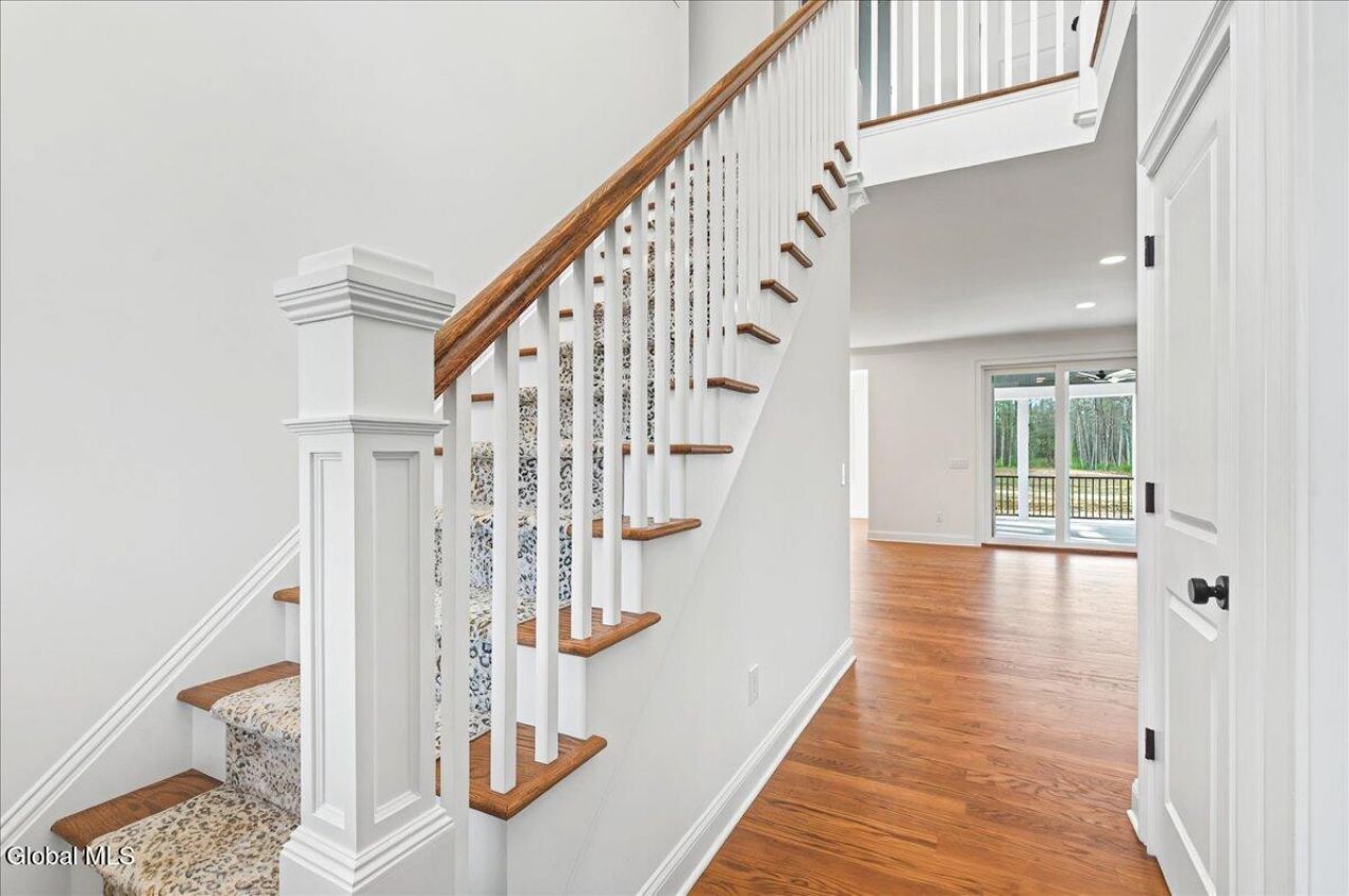 10 Mapleton Court, Clifton Park, NY 12065 Main Photo