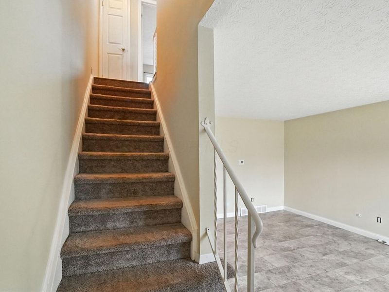 3828 Queen Anne Place, Unit B8, Grove City, OH 43123 Photo 15