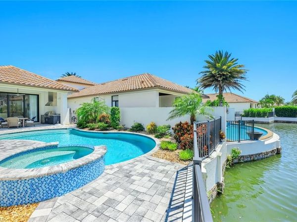 16484 Talis Park DR, NAPLES, FL 34110