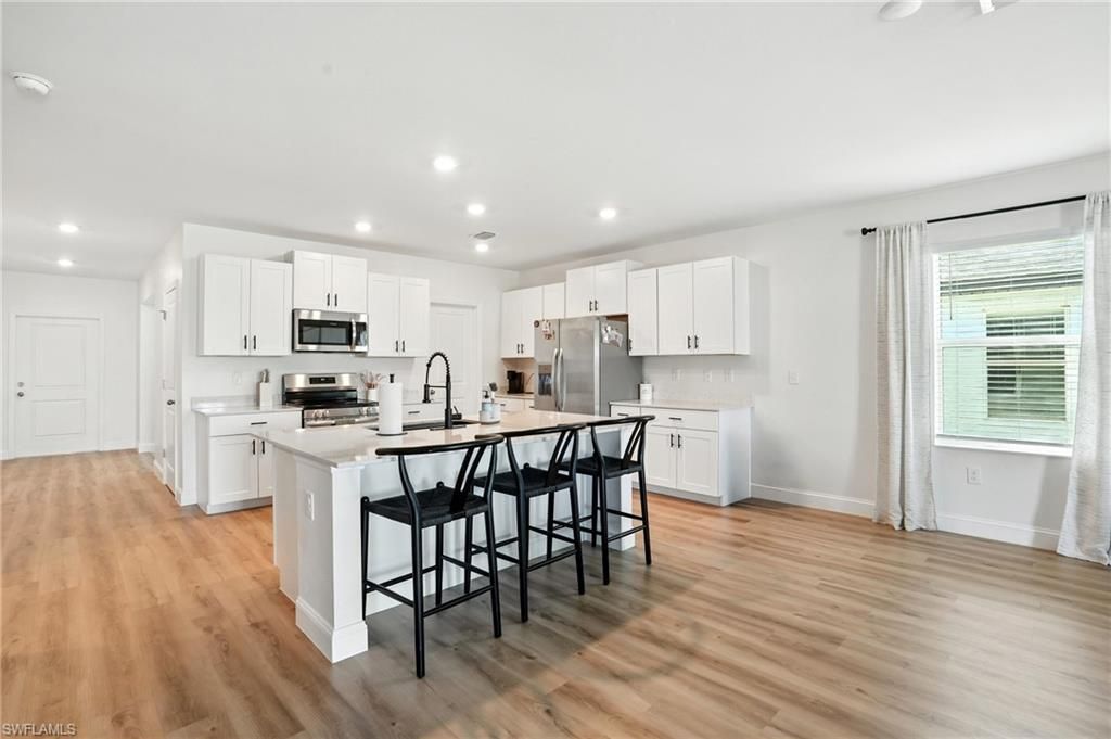 17765 Paradiso Way, North Fort Myers, FL 33917 Photo