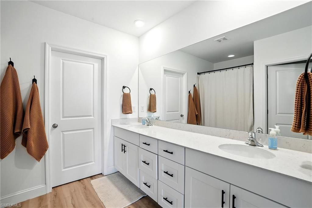 17765 Paradiso Way, North Fort Myers, FL 33917 Photo