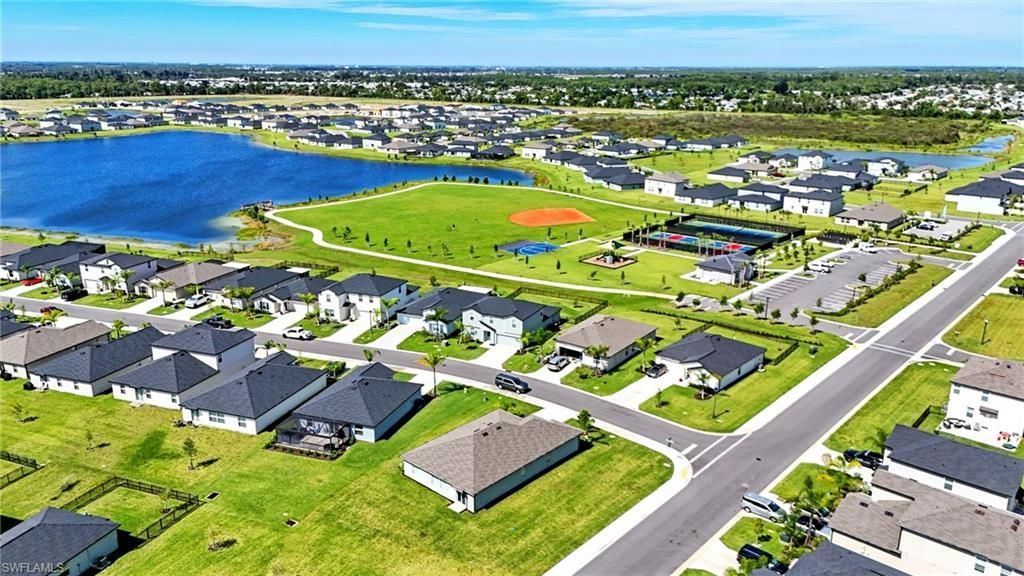 17765 Paradiso Way, North Fort Myers, FL 33917 Photo