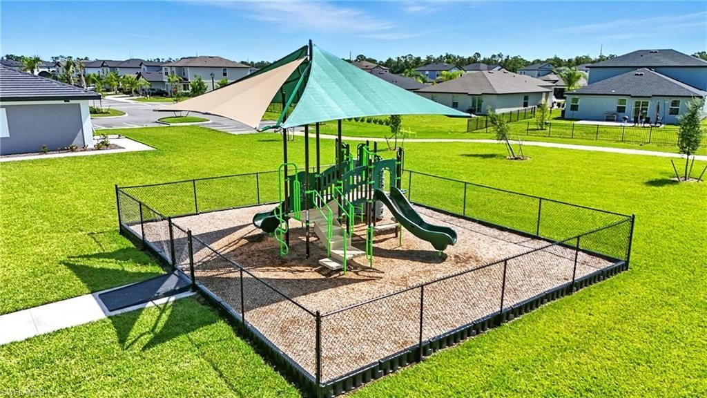 17765 Paradiso Way, North Fort Myers, FL 33917 Photo