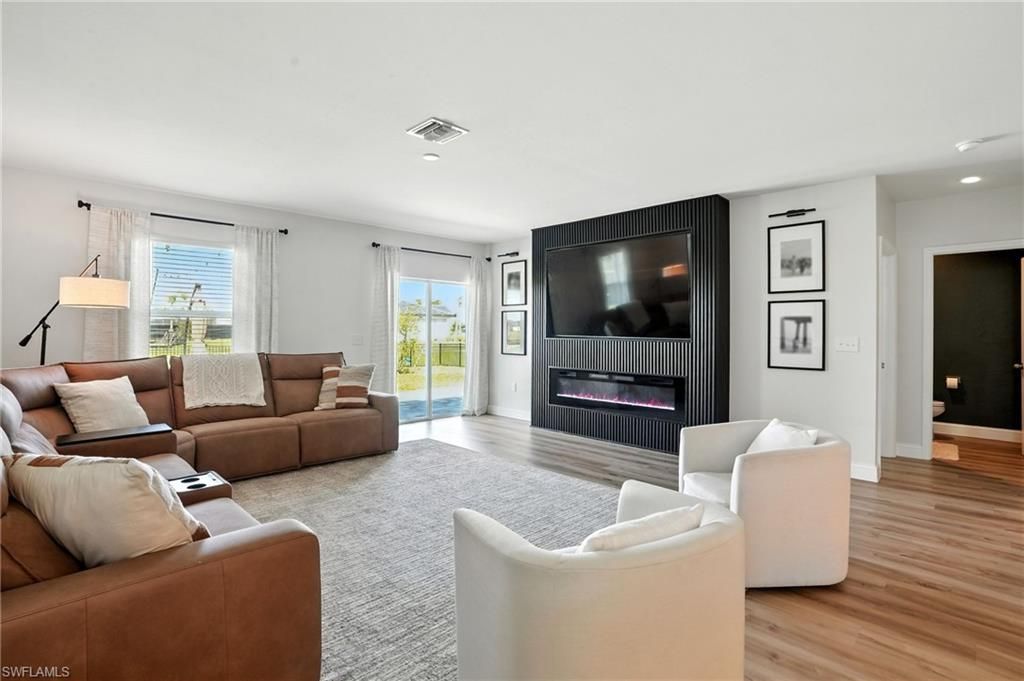 17765 Paradiso Way, North Fort Myers, FL 33917 Photo